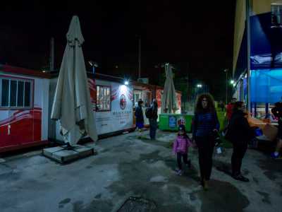 ...quest�ultimo si trova all�interno dell�omonimo complesso scolastico privato sito in via Onofrio Lattanzio, traversa in corso Alcide De Gasperi